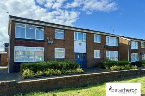 Townsend Square, Thorney Close... 2 bed flat for sale