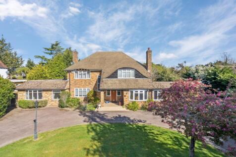 5 bedroom detached house for sale