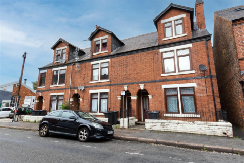Oxford Street, Long Eaton 3 bed end of terrace house for sale