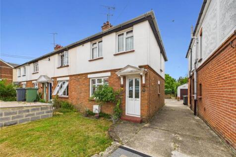 Chalks Road, Witham, Essex, CM8 3 bed end of terrace house for sale
