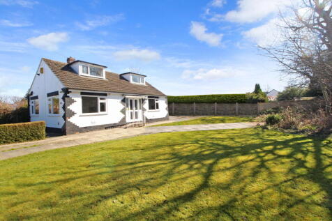 2 bedroom detached bungalow for sale