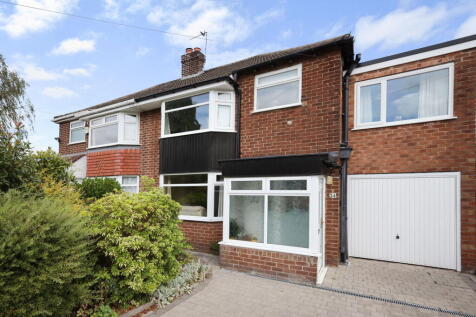 4 bedroom semi-detached house for sale