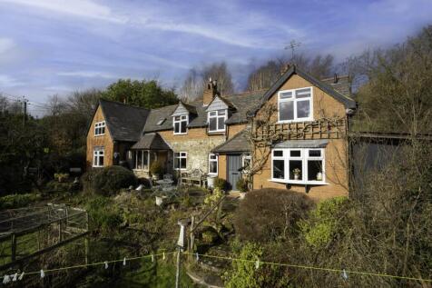 Allendale, Clee Hill, Ludlow, Shropshire 3 bed detached house for sale