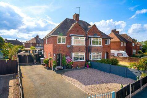 51 Parkdale, Telford, Shropshire 3 bed semi