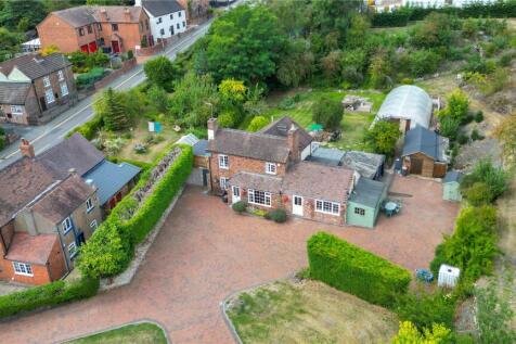 14 New Street, Dawley, Telford... 4 bed equestrian property for sale