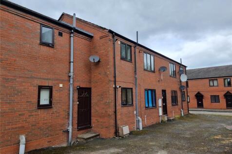 18 Queens Court, Madeley, Telford... 1 bed apartment for sale