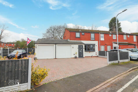 Sorbus, Amington 3 bed end of terrace house for sale