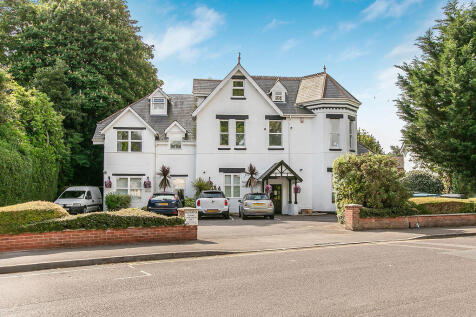 Cavendish Road, Bournemouth 2 bed flat for sale