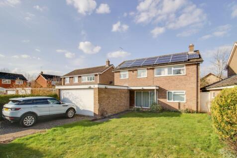 St. Hughs Road, St. Neots PE19 4 bed property for sale