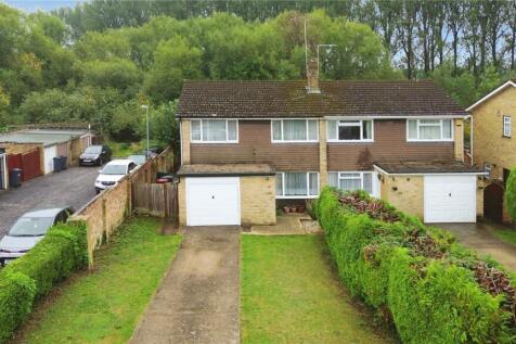 Hatford Road, Reading, Berkshire, RG30 4 bed semi