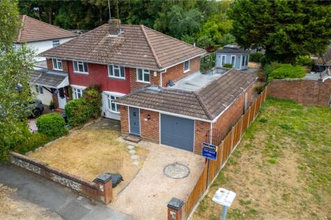 Haywood Way, Reading, Berkshire, RG30 3 bed semi