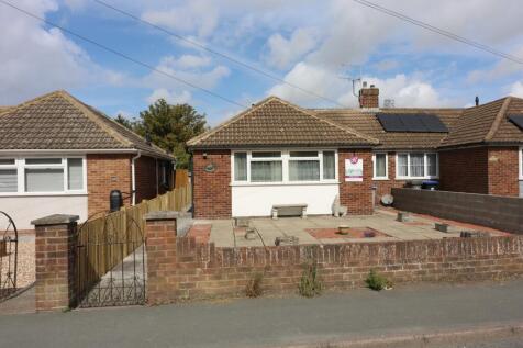 Woodnesborough Road, Sandwich, Kent... 3 bed semi