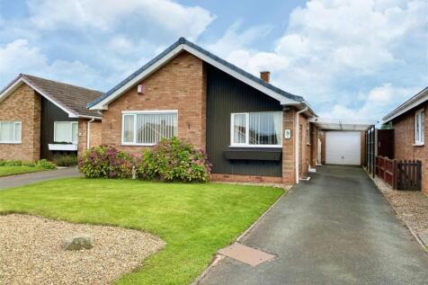 40 Portland Crescent, Shrewsbury, SY2... 3 bed detached bungalow for sale