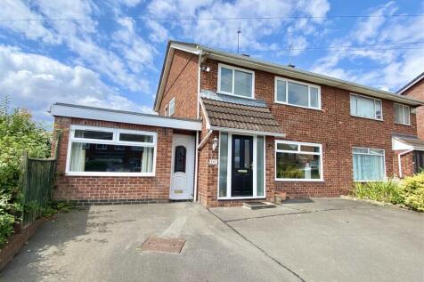 107 Mount Pleasant Road, Shrewsbury... 4 bed semi