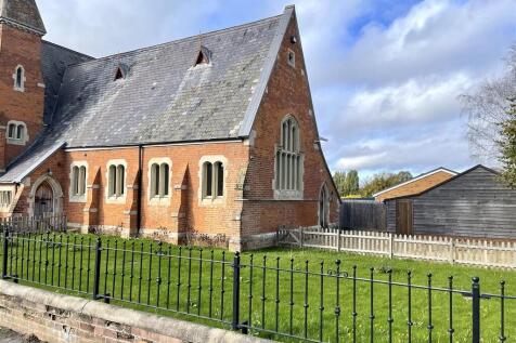 Postland Road, Crowland 4 bed end of terrace house for sale