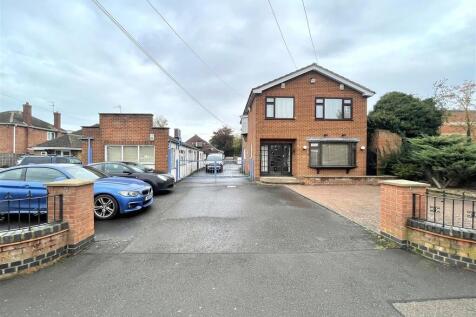 Boston Road South, Holbeach, Spalding 3 bed detached house for sale