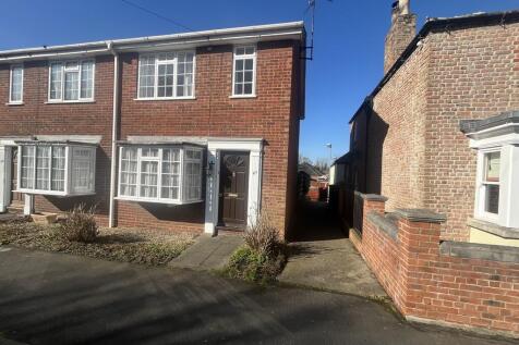 London Road, Spalding 3 bed end of terrace house for sale