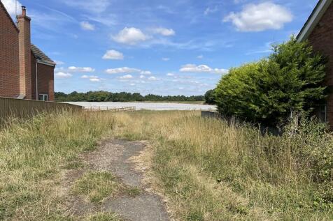 Residential Building Plot, Adj 72 &... Land for sale