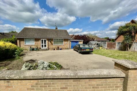 Hawthorn Bank, Spalding 2 bed detached bungalow for sale