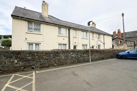 Queens Road, Aberystwyth SY23 2 bed flat for sale