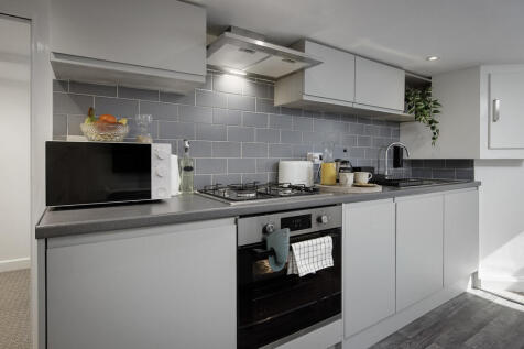 Springfield Road, Lancashire FY1 6 bed terraced house for sale