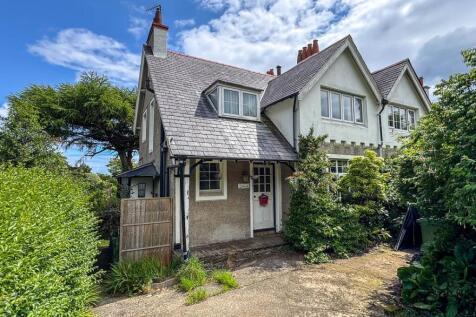 3 bedroom property for sale
