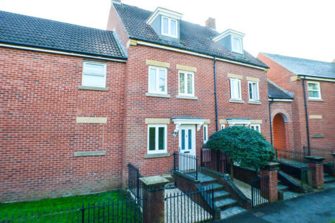 Somerset Way, Highbridge, TA9 3 bed townhouse for sale