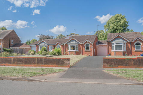Tanhouse Avenue, Birmingham B43 2 bed detached bungalow for sale