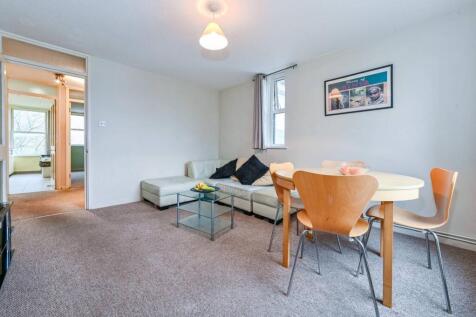Clifton Terrace, Finsbury Park... 2 bed flat for sale