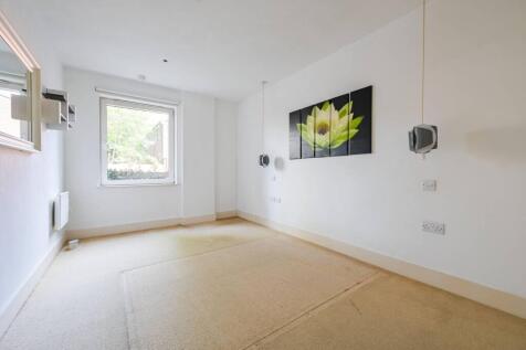 Tiltman Place, Holloway, London, N7 1 bed flat for sale