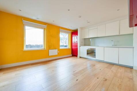 Tiltman Place, Holloway, London, N7 1 bed flat for sale