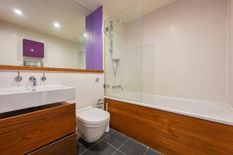 Tiltman Place, Holloway, London, N7 1 bed flat for sale