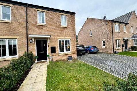 2 bedroom semi-detached house for sale