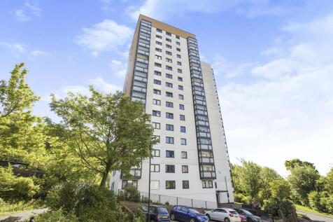 Wheatley Court, West Yorkshire HX2 2 bed apartment for sale