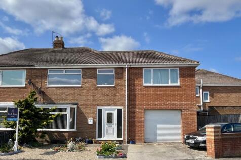 Priory Close, North Yorkshire TS14 4 bed semi