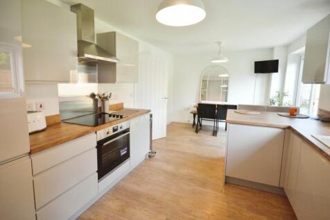 Crown Crescent, Chesterfield S44 4 bed detached house for sale