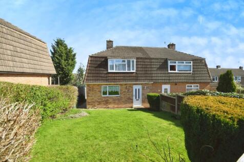 Houldsworth Drive, Derbyshire S41 3 bed semi