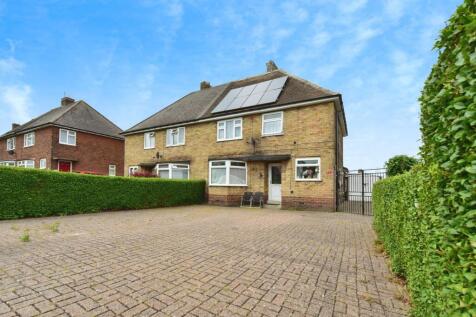 Dunston Lane, Derbyshire S41 4 bed semi