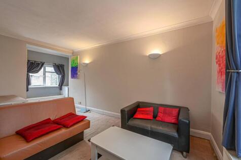 St Georges Square, Pimlico, London, SW1V 1 bed flat for sale