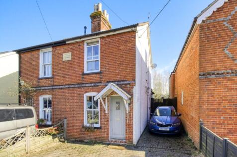 Bracknell Road, Bracknell RG42 2 bed semi