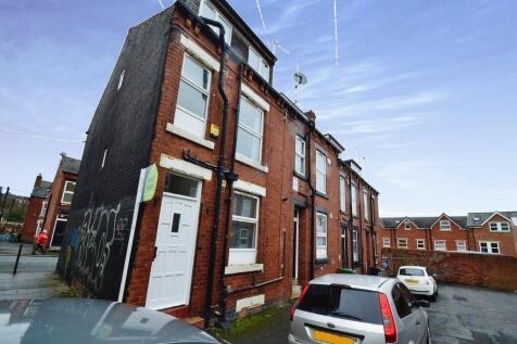 Kelsall Avenue, Hyde Park, Leeds, LS6 2 bed terraced house for sale