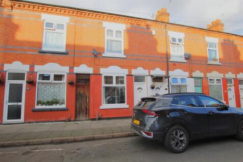 Roberts Road, Leicester 3 bed terraced house for sale