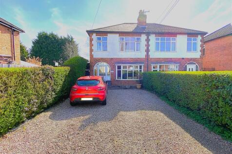 Fosse Way, Syston, Leicester 3 bed semi