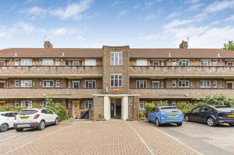 Toland Square, Putney, SW15 2 bed flat for sale