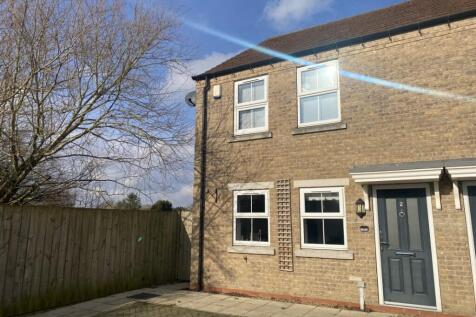 3 bedroom end of terrace house for sale