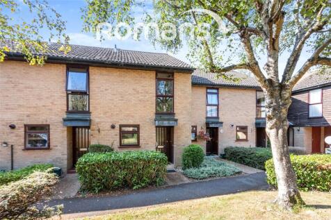 Avondale, Ash Vale, Aldershot 2 bed terraced house for sale