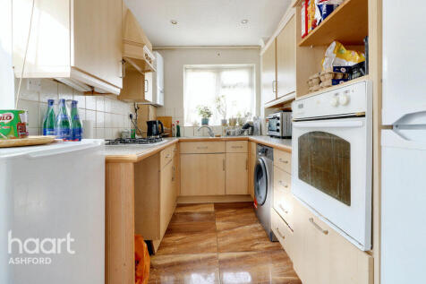 Broadhurst Drive, Ashford 3 bed detached bungalow for sale