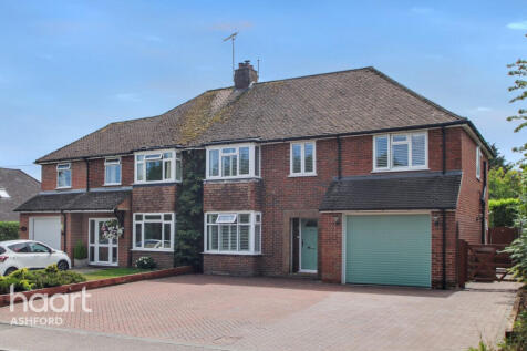 4 bedroom semi-detached house for sale