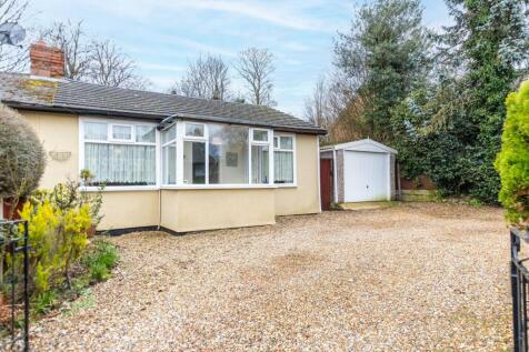 2 bedroom semi-detached bungalow for sale