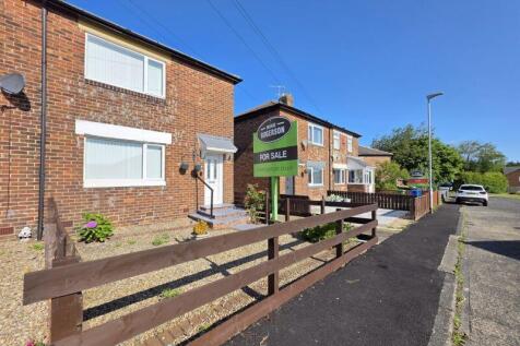 2 bedroom semi-detached house for sale